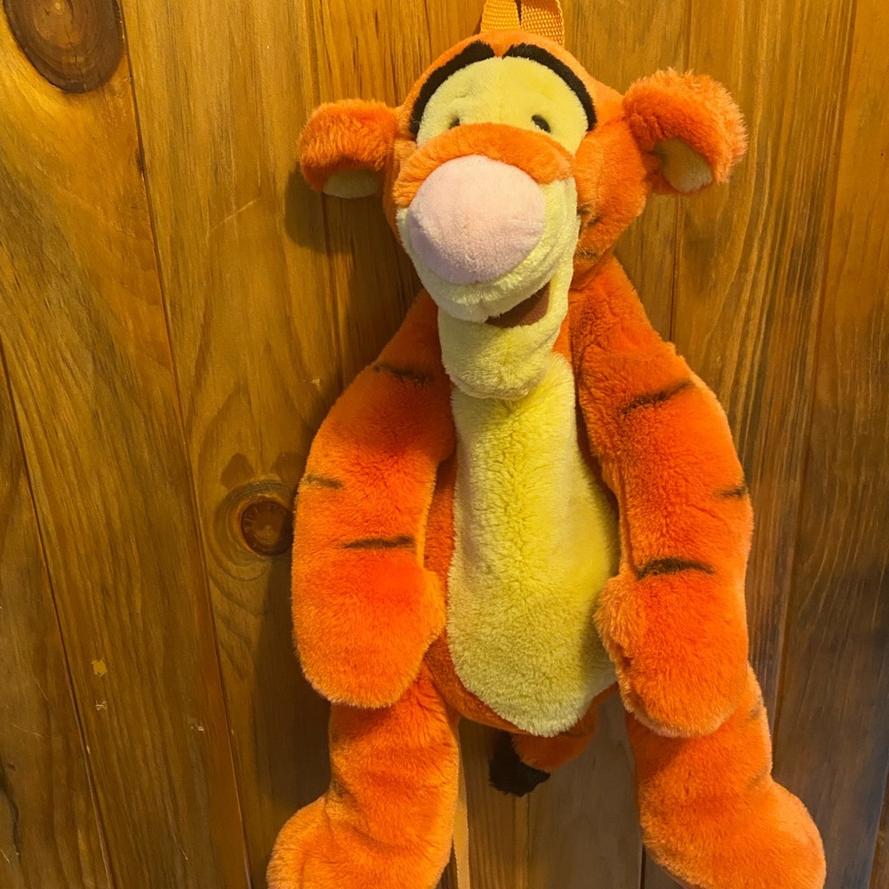 Tigger backpack - Picture 2 of 5